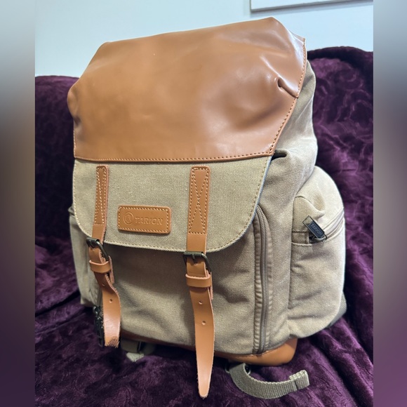 Tarion Camera Backpack like new - Picture 8 of 14